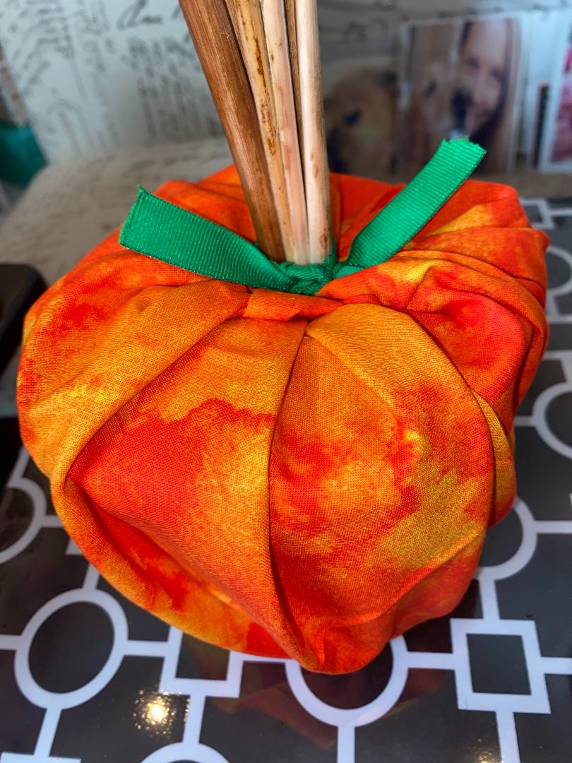 DIY ♡ Toilet Paper Pumpkins - Cierra Sincerely
